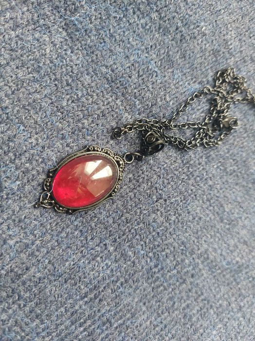 Женское колье ожерелье  Рубиновый овал