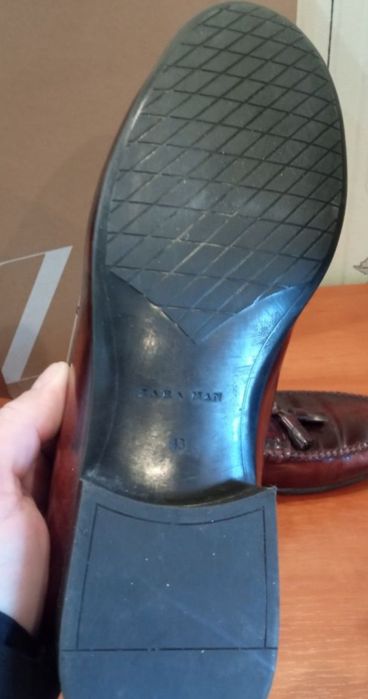 Продам мужские кожаные оригинальн туфли лоферы Zara man . Испания