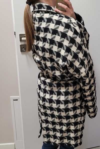 Kremowo-czarny płaszcz w pepitkę z wełną, paskiem, Bik Bok, L (40)