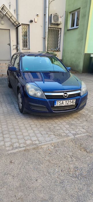 Nissan Micra Opel Astra H