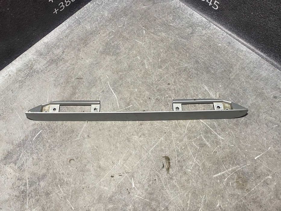 Планка накладка підсвітки номера Mercedes S-Class W140 A1407500027