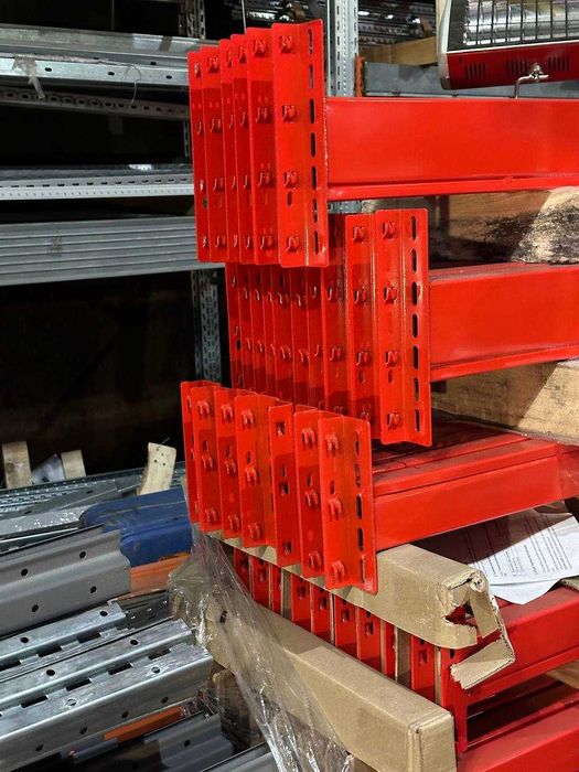 Палетні стелажі в наявності Нові та Б/В Мезонін Стелаж для шин