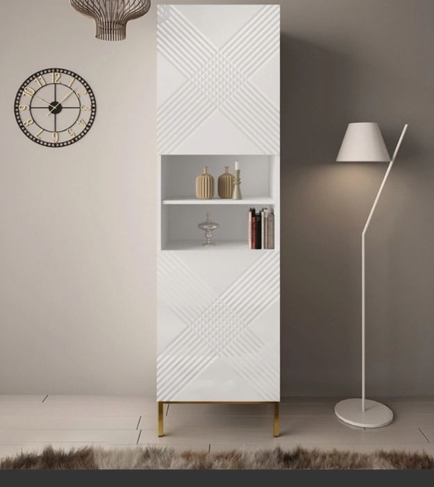 Stelaż metalowy w kolorze złotym