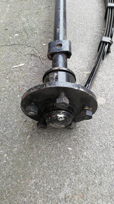 Ось,(балка,вісь)мост прицеп,лодка лафет.