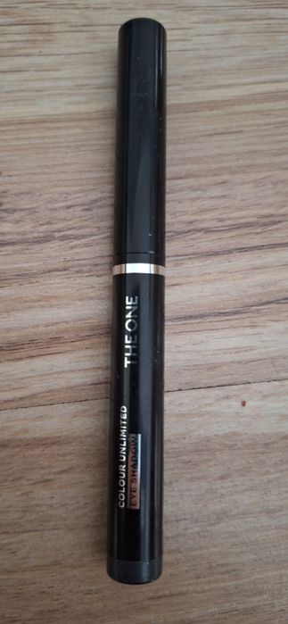 Cień do powiek w sztyfcie THE ONE Colour Unlimited