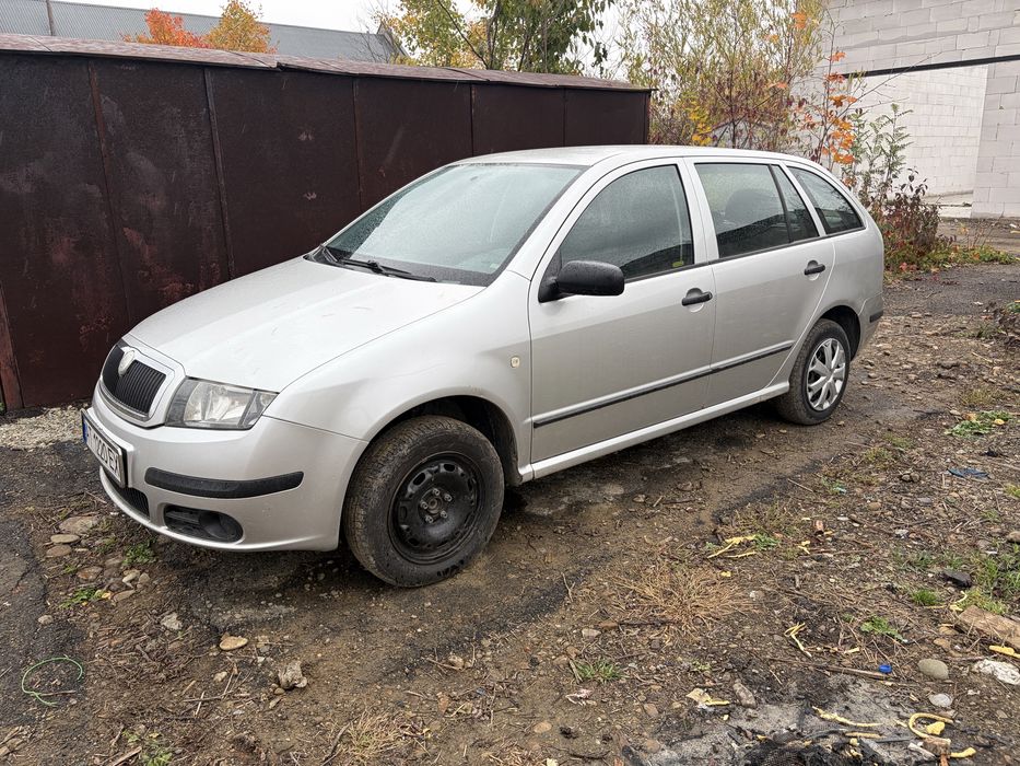 Skoda  fabia 1.2 бензин кондиціонер