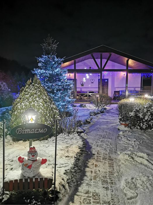 Будинок, с.Лука, поруч Білогородка, Бобриця, Музиці