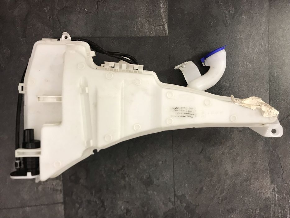Бачок омивача  FORD KUGA 2020