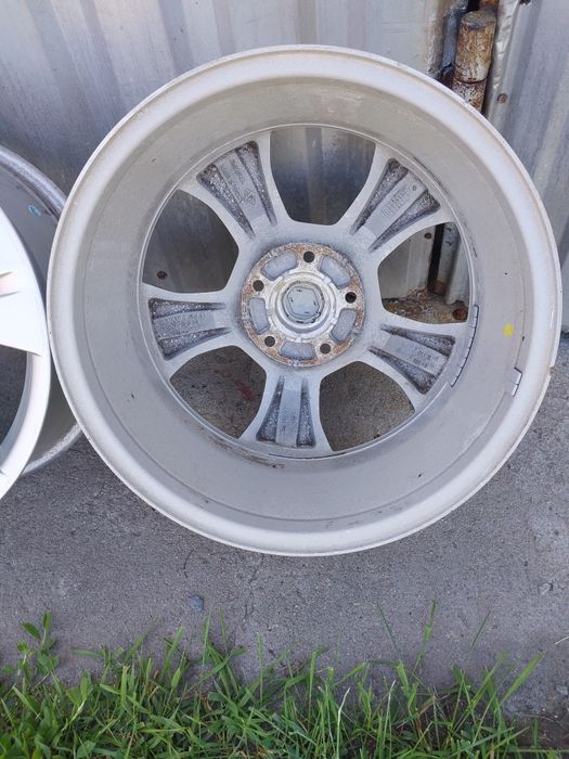 Felgi 17 Renault 5x114,3 7x17 et49 66,6