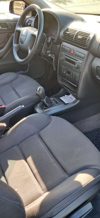 Audi A3 1.6 Hatchback 2002 Bem estimado!