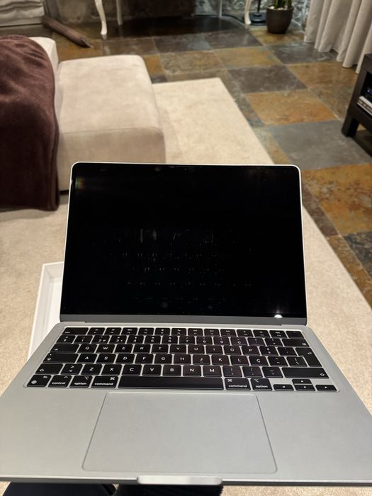 MacBook Air 13 polegadas | M3 | 8GB RAM | 256GB SSD