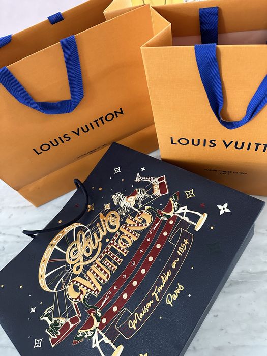 Louis Vuitton, Dior, Chanel,  брендові пакети