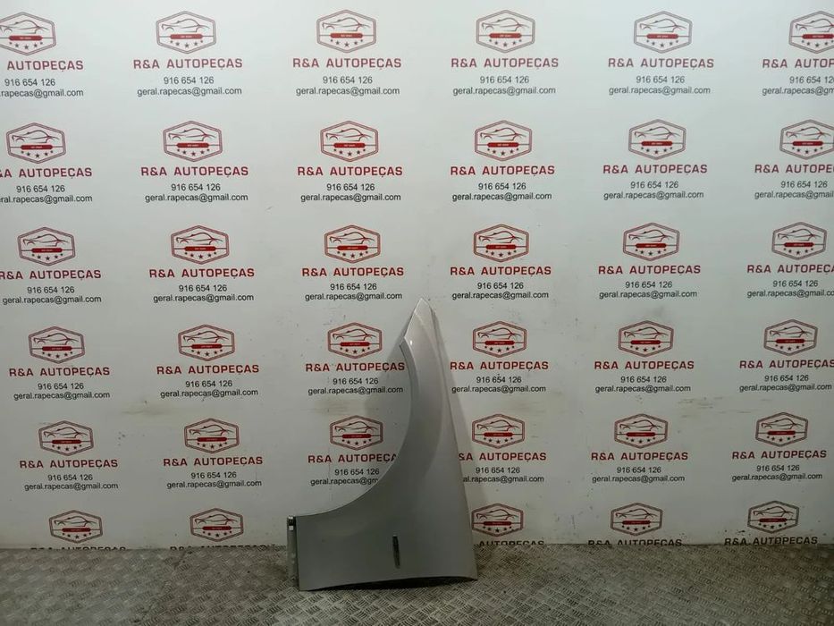 Guarda Lamas Frente Frontal Esquerdo Mercedes Class CW204 Original