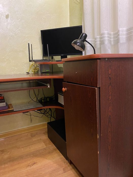 Стіл для навчання