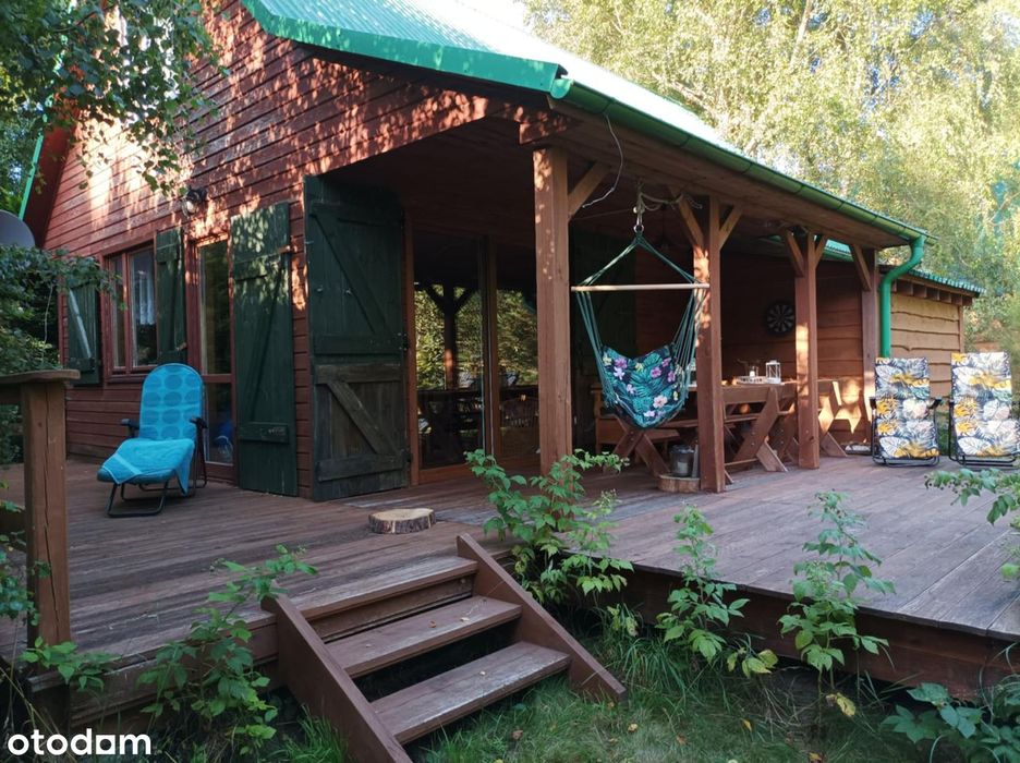 Sprzedam atrakcyjny dom letniskowy nad morzem.