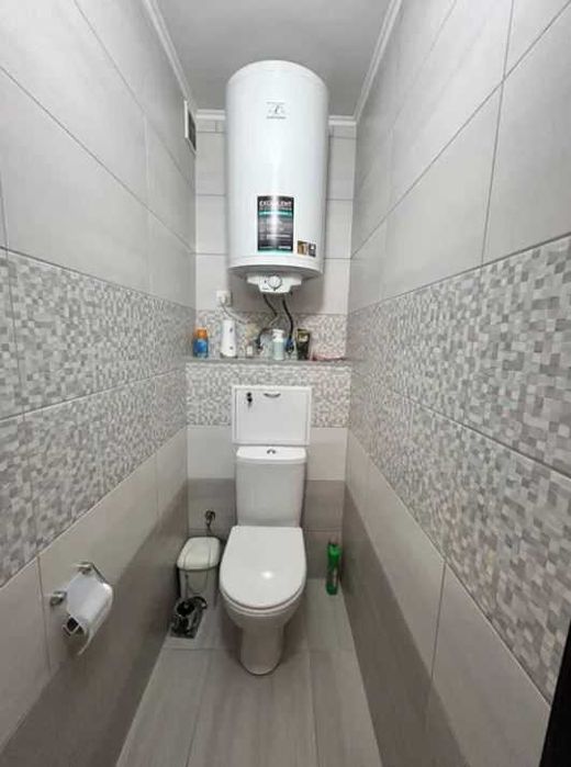 Продається 3-и кімнатна  СТАЛІНКА вул. ОДЕСЬКА 5/5