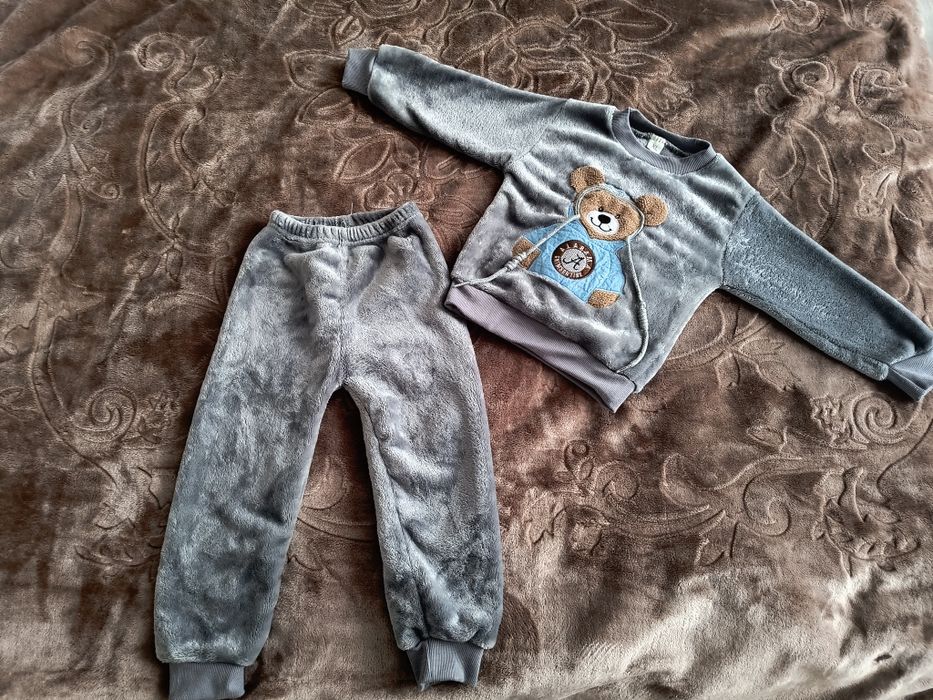 Ciepły komplet welur gruby materiał na zimę 86-92 jak nowy miś