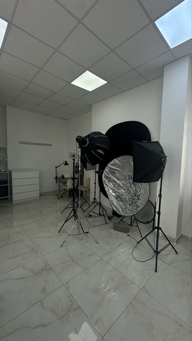 Аренда места для бровиста, визажиста. СВЕТ ЕСТЬ!