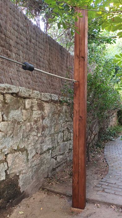 Parque infantil com tirolesa