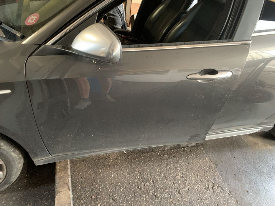 Drzwi przednie lewe Alfa Romeo Giulietta Nr.Lak. 319