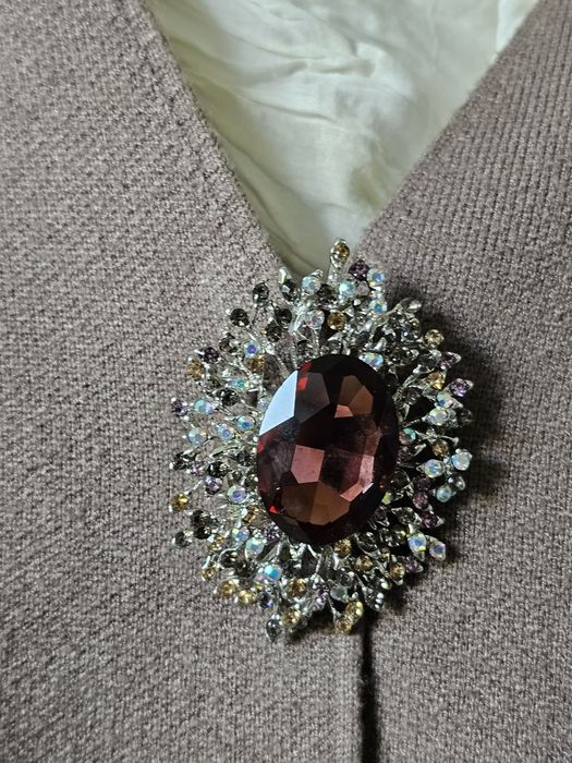 Piękna elegancka broszka odcienie brązu czekolady beżu