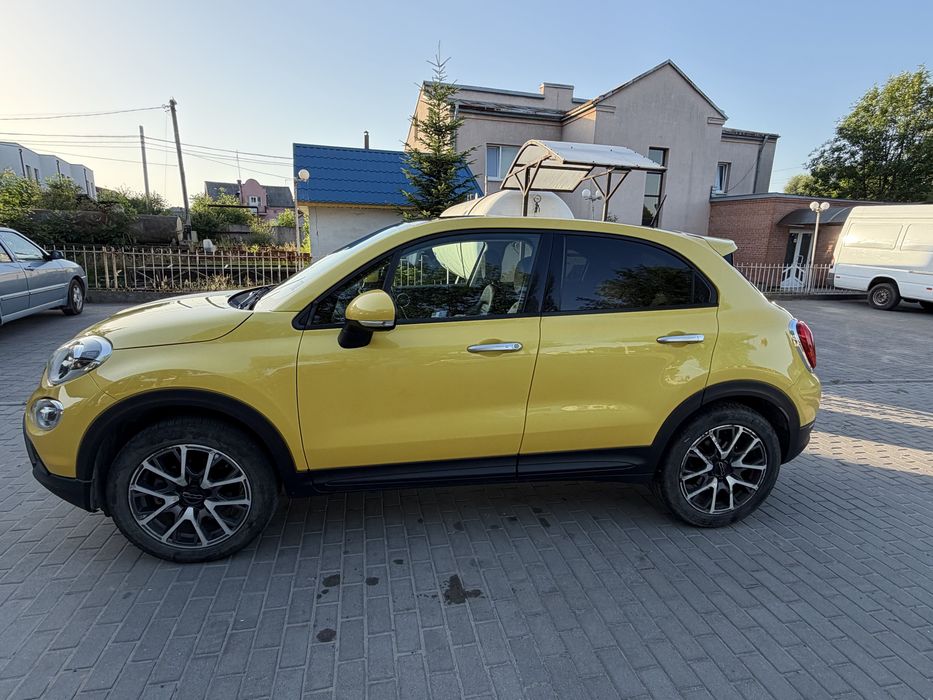 Автомобіль Fiat 500 x 2017