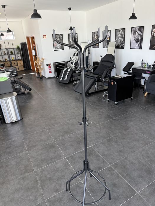Cabide bengaleiro Preto 181 cm NOVO