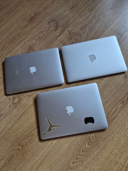 3 x Laptop  Apple macbook air
