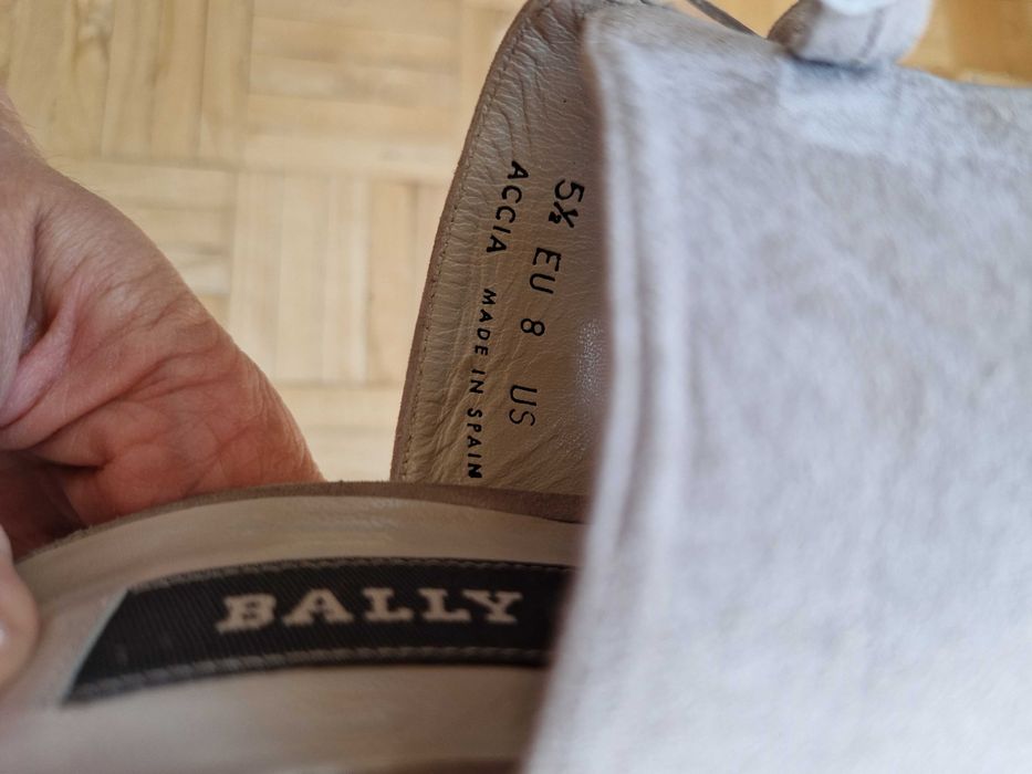 NOWE zamszowe klapki Bally