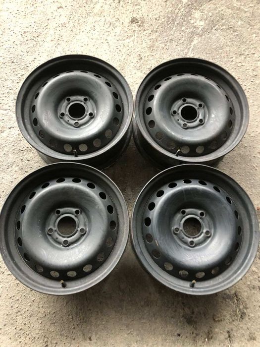 Диски 5*114,3 R16 Nissan