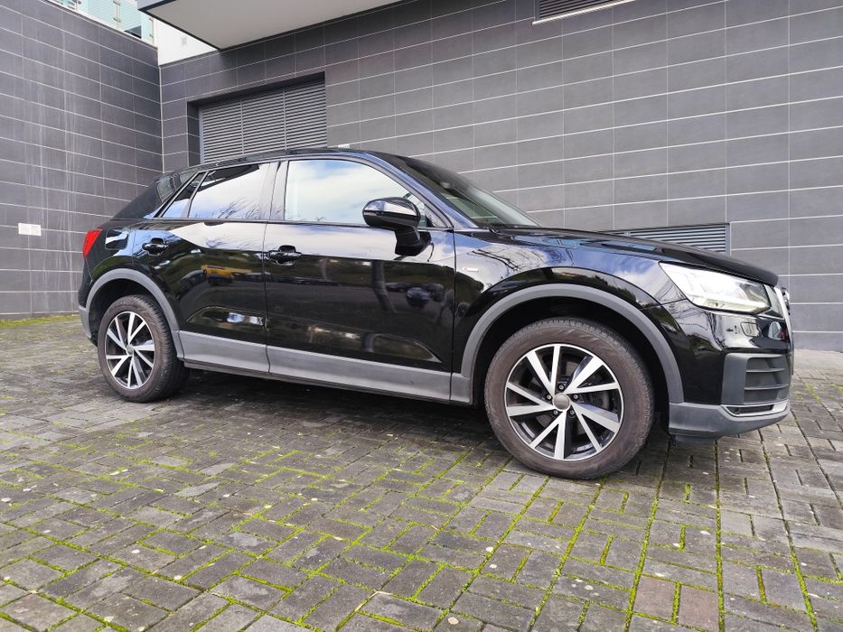 Audi Q2 30 tfsi SPORT Sline