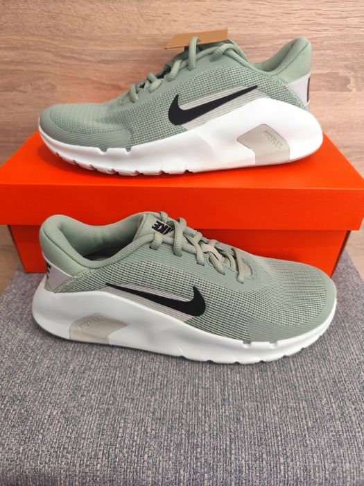 W Nike Flex Train Nowe
