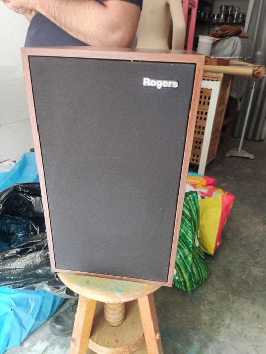 Colunas de som Rogers LS4a
