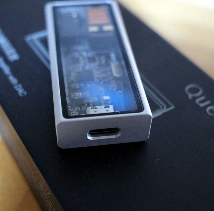 Przenośny DAC słuchawkowy Questyle M15C