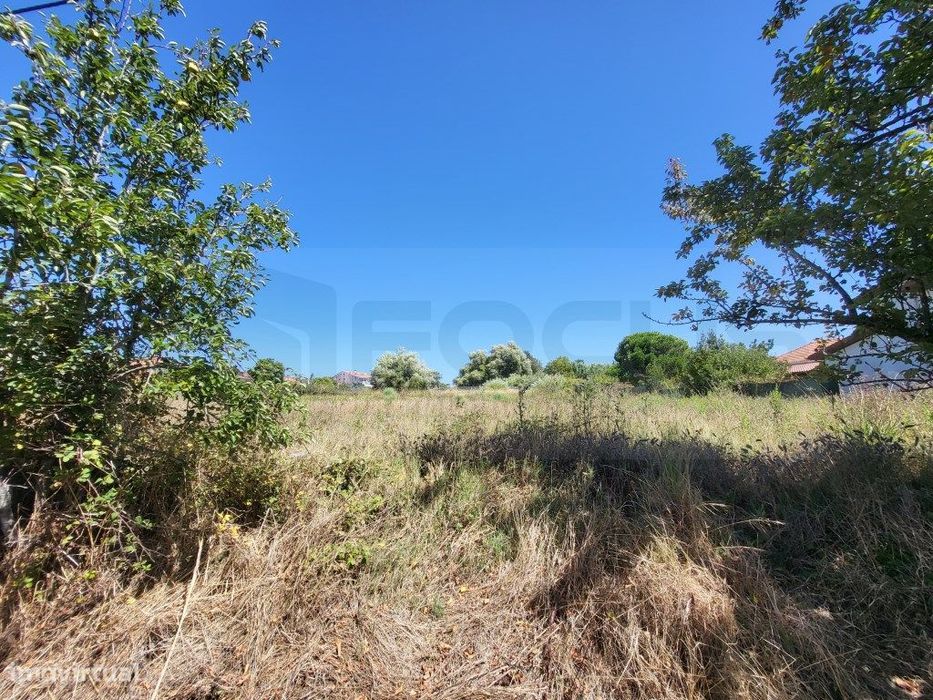 Lote de terreno para moradia geminada - Santa Joana