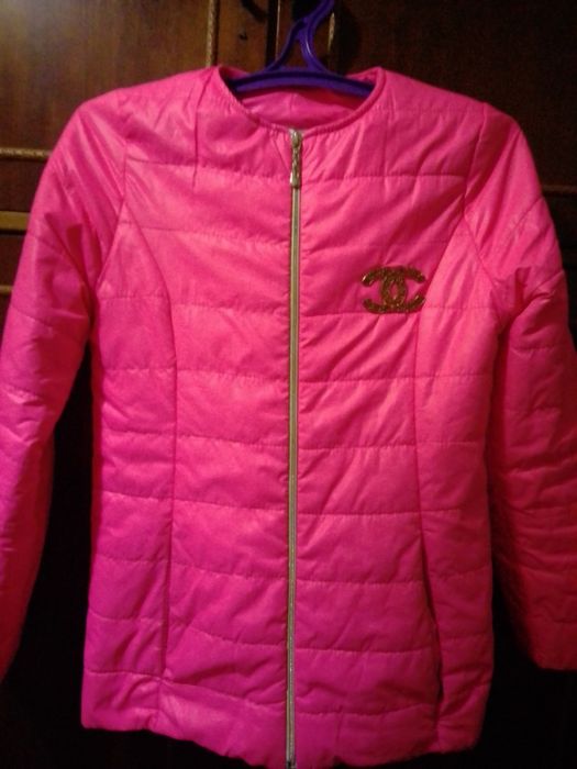 Курточка лёгкая женская