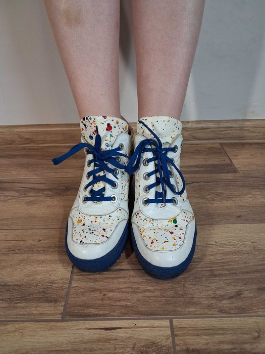 Sneakersy na koturnie - Kazar