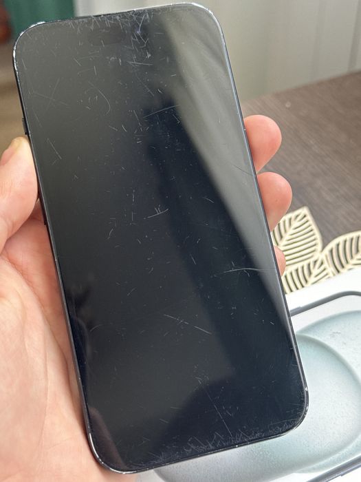 Iphone 15 czarny  |       100% kondycjii     |      128  GB
