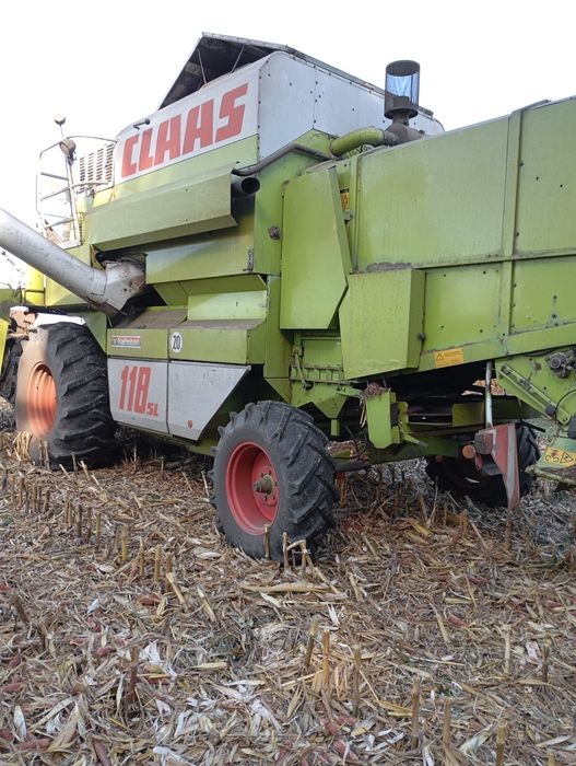 Claas Dominator 118