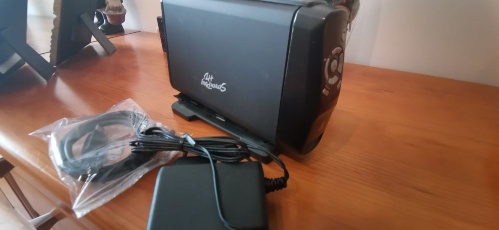 Caixa disco rígido externo iomega