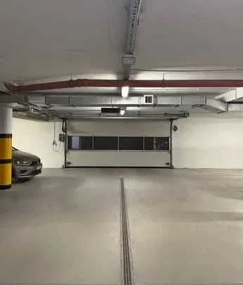 Miejsce postojowe w garażu Wyspiańskiego/Wojskowa Poznań - wynajem