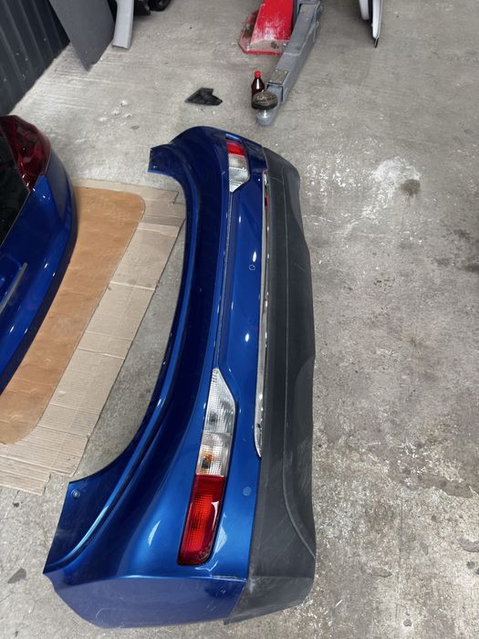 Кришка багажника Шевроле болт 2019 Ev дорест