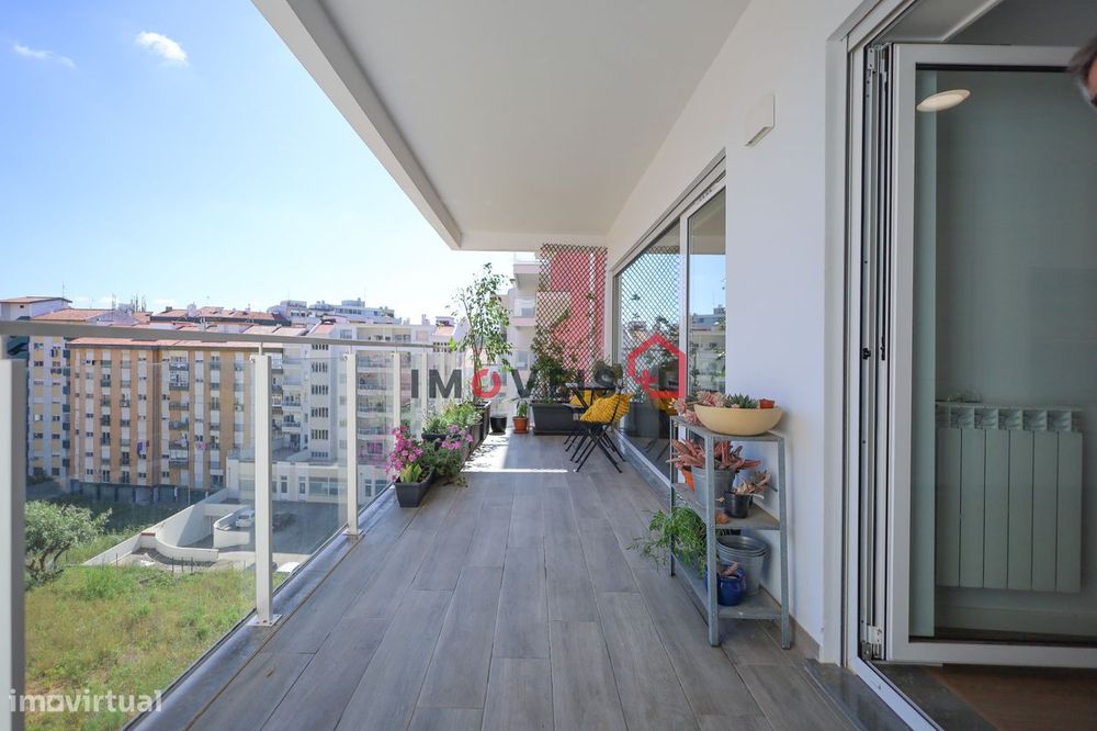 T3 Apartment – Near Marquês de Pombal