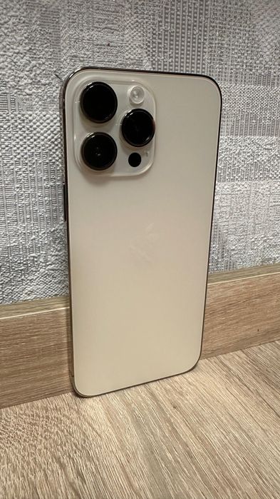 iPhone 14 pro max аккумулятор 96%