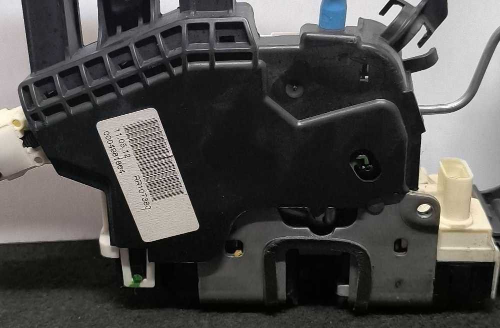Fechadura / Fecho Porta Trás Direito MERCEDES-BENZ A-CLASS (W176) ano 2012