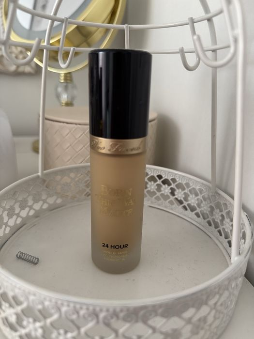 Too faced Born this way 24 h matte foundation podkład Porcelain