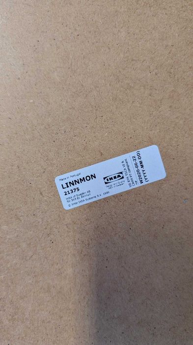 Mesa IKEA Linnmon Castanho Escuro + Pernas Adils Brancas 140cm x 60cm