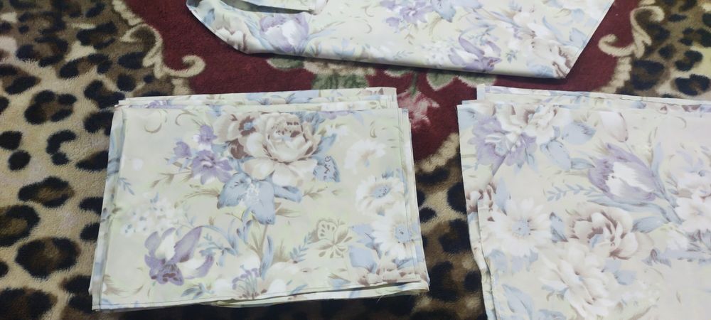 Напірник 70*70 новые