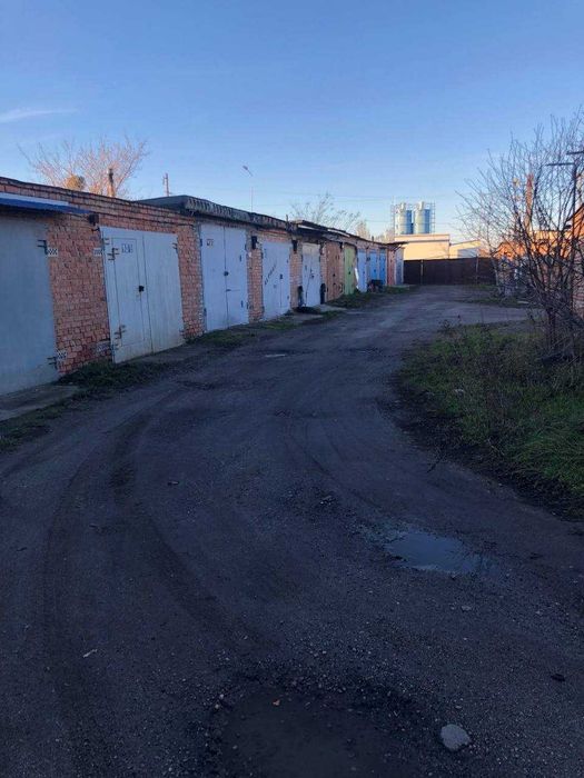 Продам гараж в гаражному кооперативі на Ближньому Замості 6828