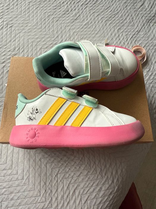 Adidas 27 grand court Disney Minnie
